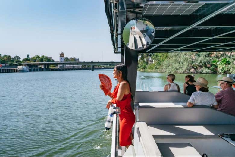 Paseo en barco ecológico por el río Guadalquivir