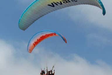 Vuelo en parapente por Montañita