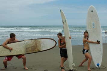 Curso de surf en Montañita