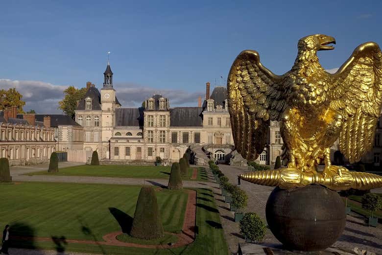 Entrada al Palacio de Fontainebleau