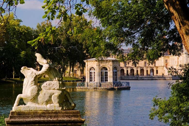 Entrada al Palacio de Fontainebleau