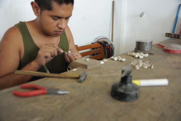 Visita a un taller de plata en Taxco