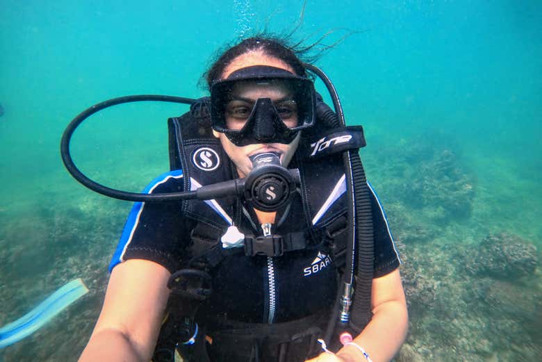 Bautismo de buceo en Hikkaduwa