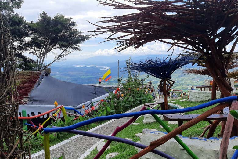 Excursión a La Mano del Gigante
