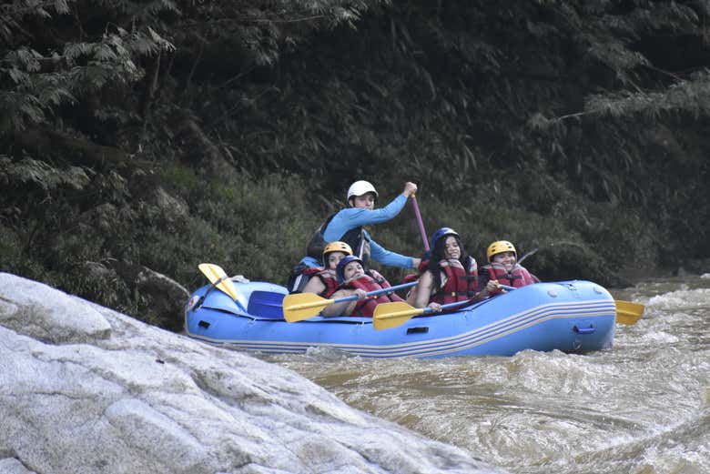 Rafting en el río Claro