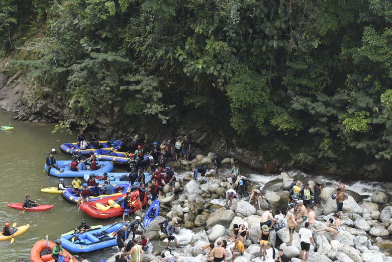 Rafting en el río Santo Domingo