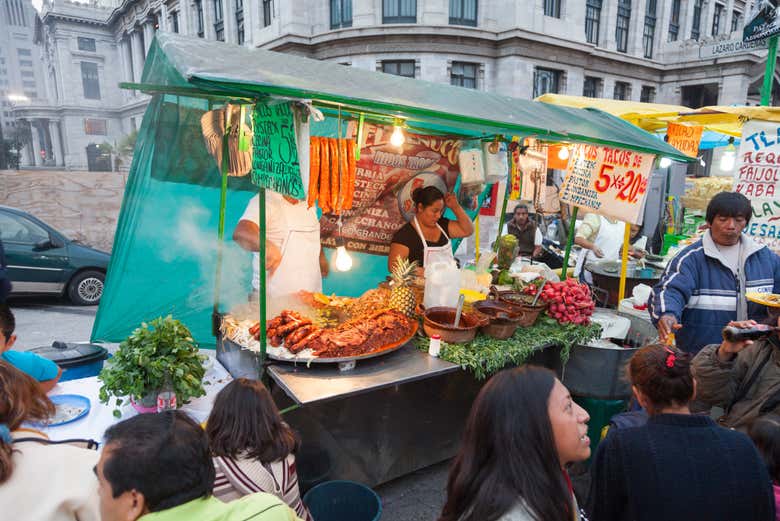 Tour de tacos y artesanía por Ciudad de México