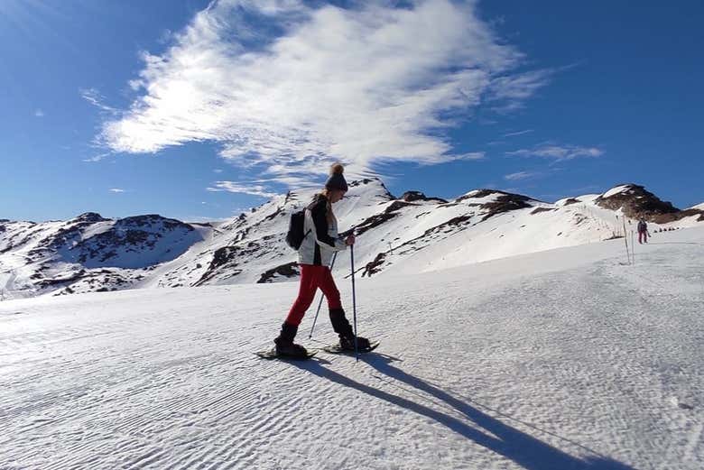 Paseo con raquetas de nieve por Castro Valnera