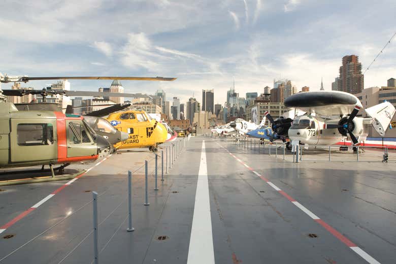 Entrada al Museo Intrepid