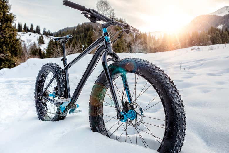 Tour en fat bike por los bosques de Ivalo