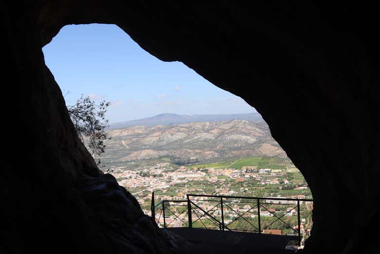 Senderismo por Cuevas de San Marcos