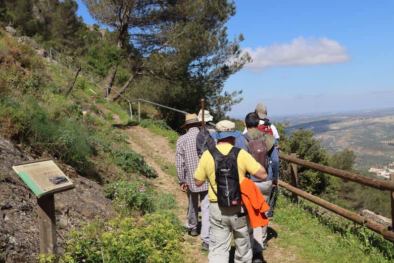 Senderismo por Cuevas de San Marcos