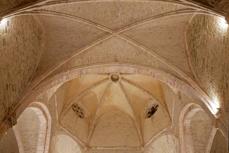 Entrada a la abadía de Beaulieu-en-Rouergue