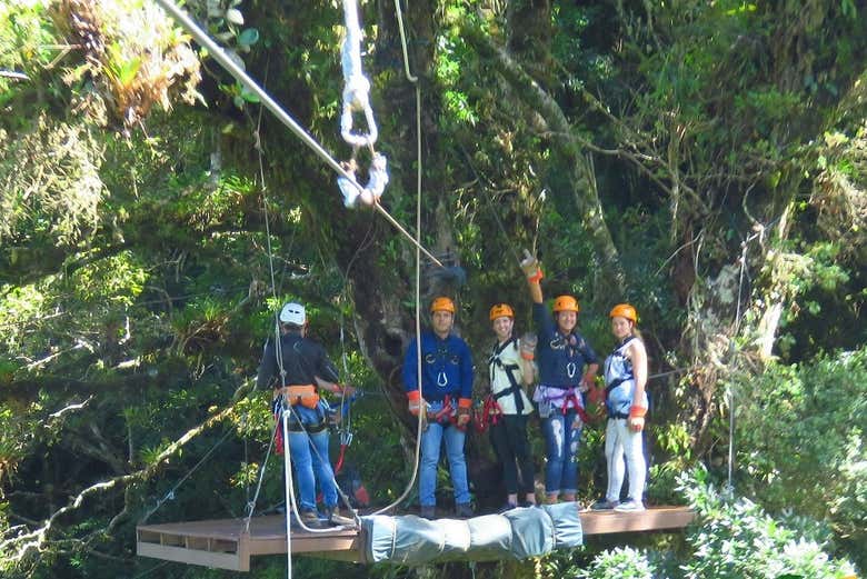 Tirolina en el Parque Nacional La Amistad