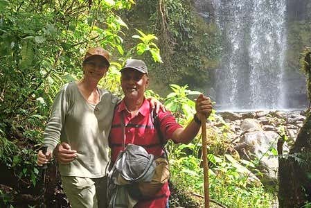 Senderismo por las Cascadas Escondidas