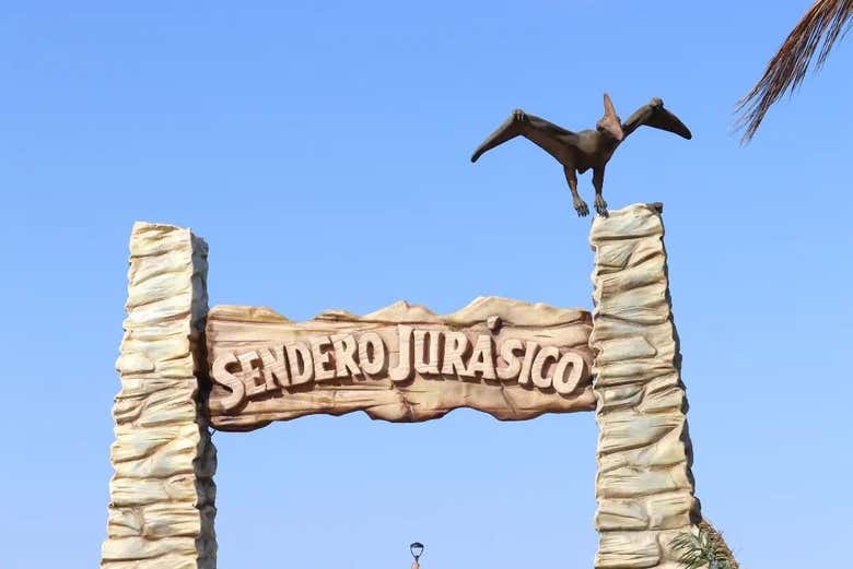 Excursión al Museo del Meteorito y Sendero Jurásico
