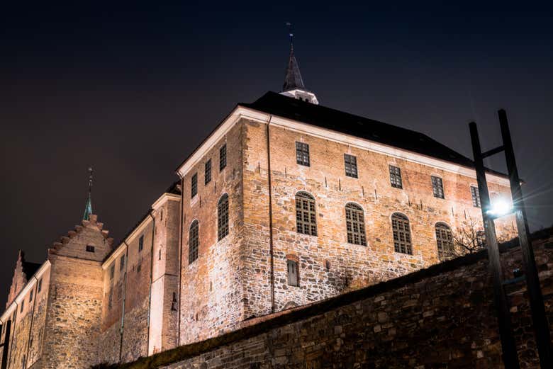 Tour de los misterios y leyendas de Oslo