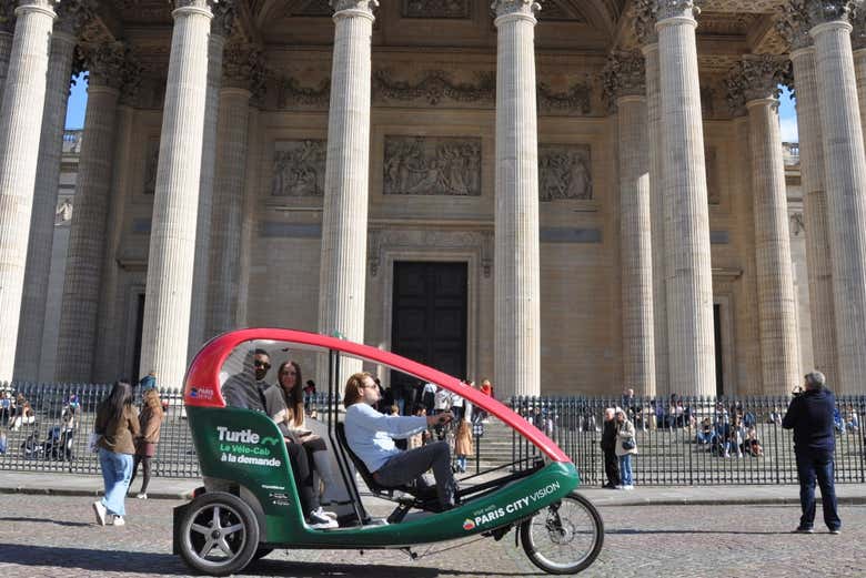 Tour privado en bicitaxi por París