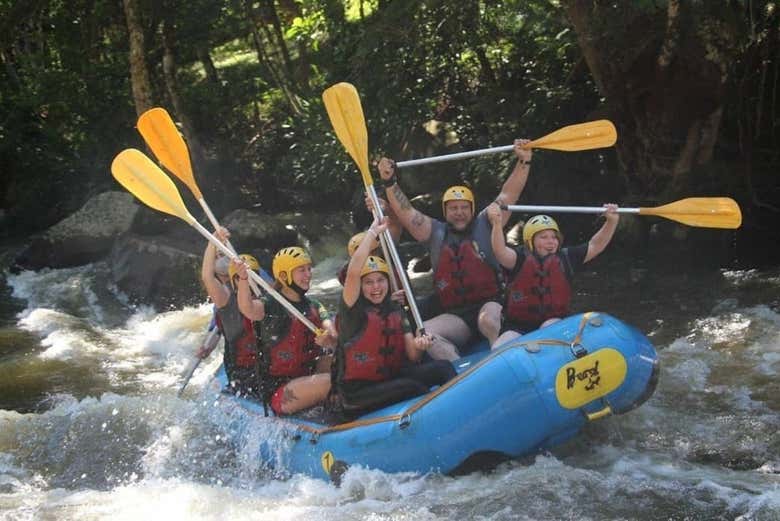 Rafting en Três Coroas + Templo budista Chagdud Gonpa