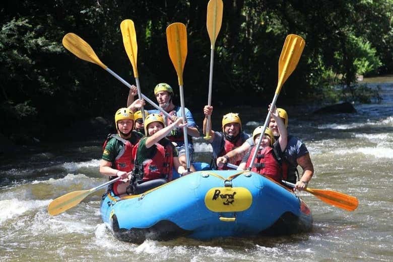 Rafting en Três Coroas + Templo budista Chagdud Gonpa