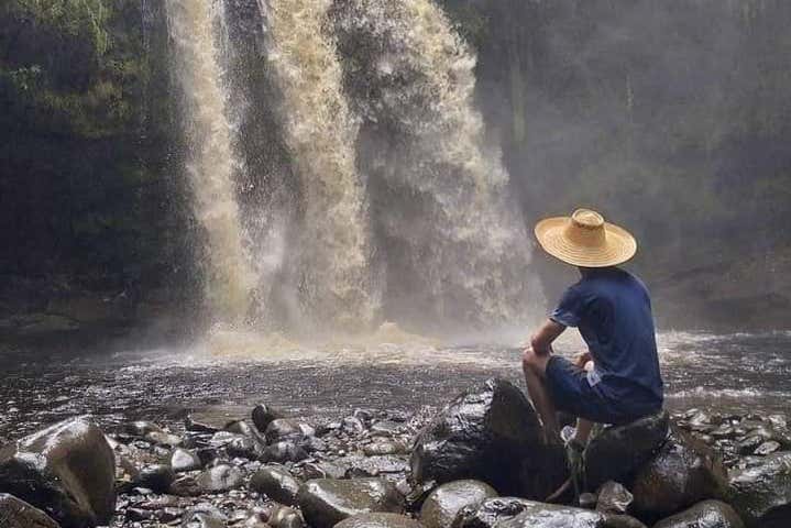 Excursión privada a la cascada Tres Chorros