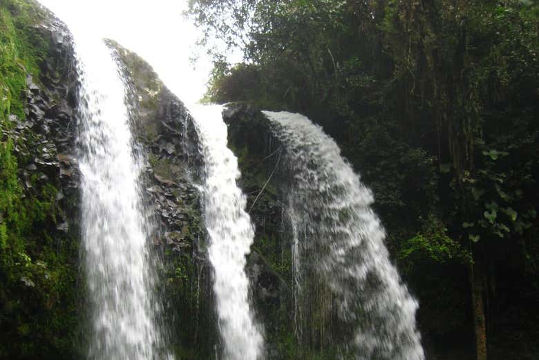 Excursión privada a la cascada Tres Chorros