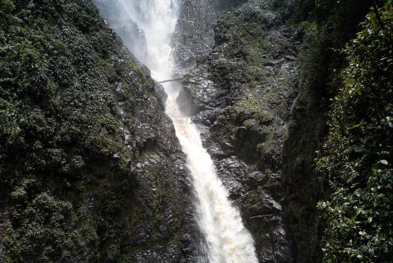 Ruta privada de senderismo al Salto de los Bordones