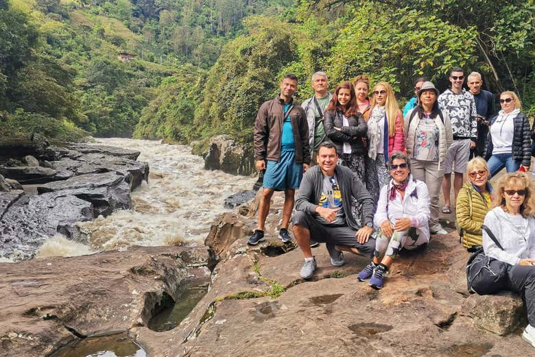 Tour privado por las zonas arqueológicas de San Agustín + Salto del Moriño