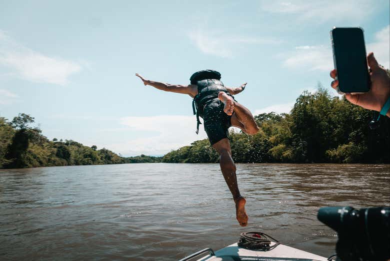 Paseo en canoa por el río Magdalena