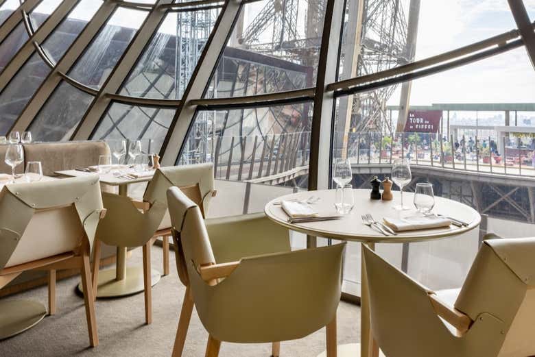 Comida en Madame Brasserie, el restaurante de la Torre Eiffel