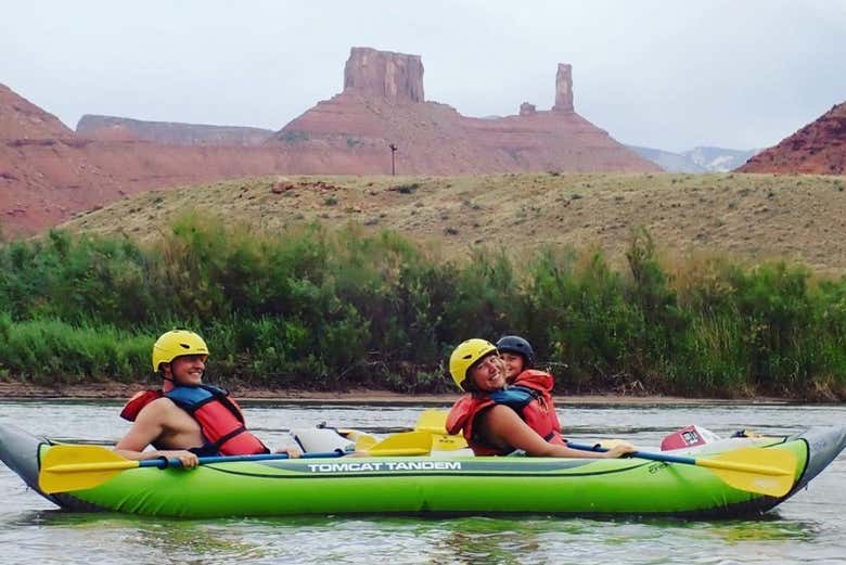 Kayak en el río Colorado
