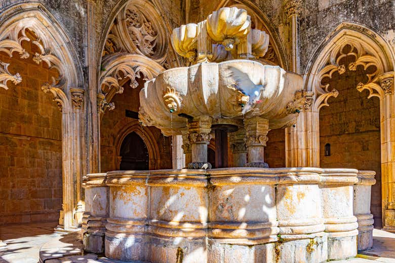 Excursión a los monasterios de Batalha y Alcobaça