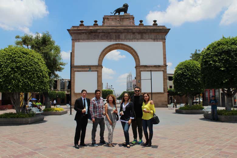 Tour gastronómico por León + Visita a una fábrica de zapatos