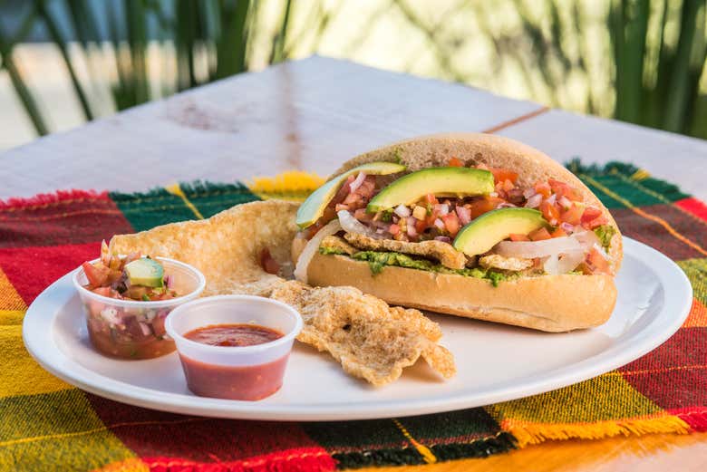 Tour gastronómico por León + Visita a una fábrica de zapatos