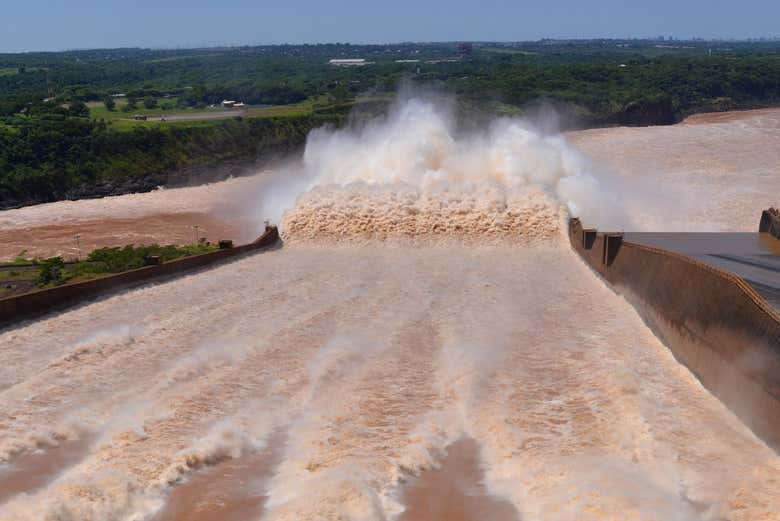 Excursión a la represa de Itaipú y refugio Tatí Yupí