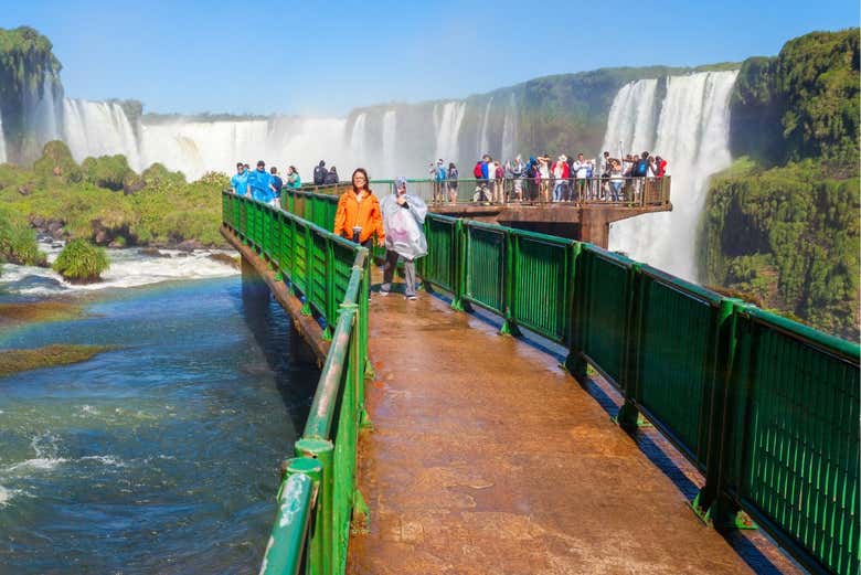 Lado brasileño de las Cataratas del Iguazú + Parque das Aves