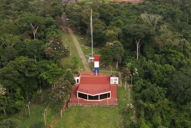 Saltos del Monday, Parque Aventura e Hito de las Tres Fronteras