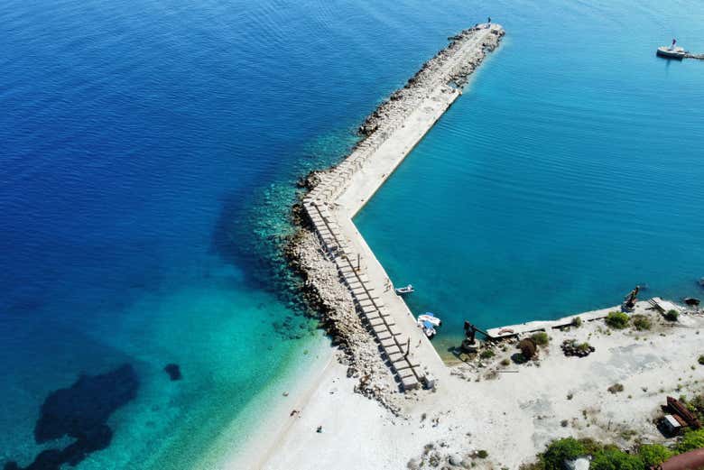 Excursión a las islas de Sazan y Karaburun