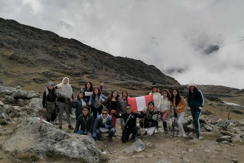 Trekking por el nevado Huaytapallana