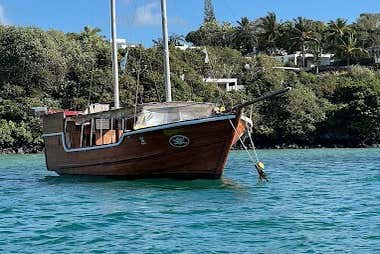 Paseo en barco pirata por Trou d’Eau Douce