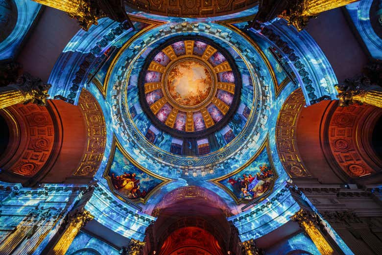 Entrada a Aura Invalides - Galería 1