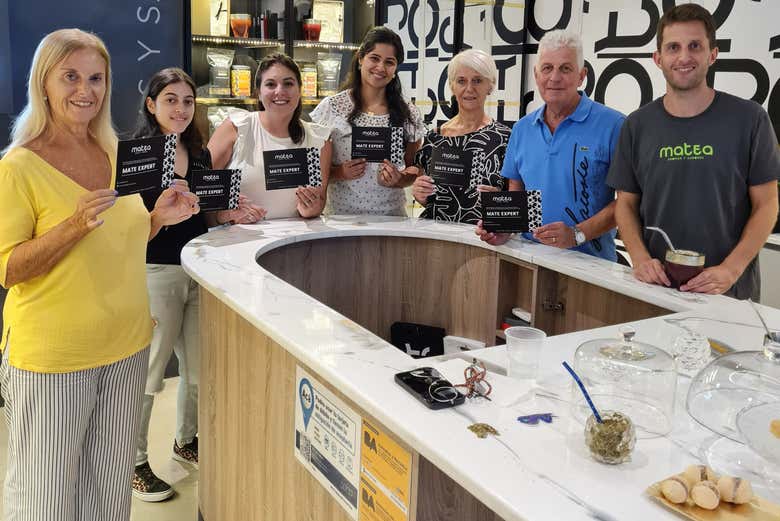 Taller de mate argentino en la Recoleta