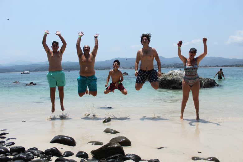 Excursión a Compostela + Snorkel en la isla del Coral