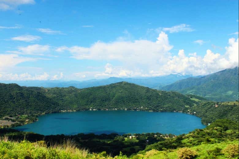Excursión a Santa María del Oro y su laguna