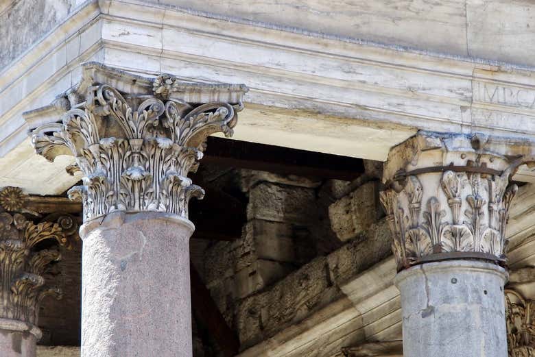 Entrada al Panteón de Agripa sin colas