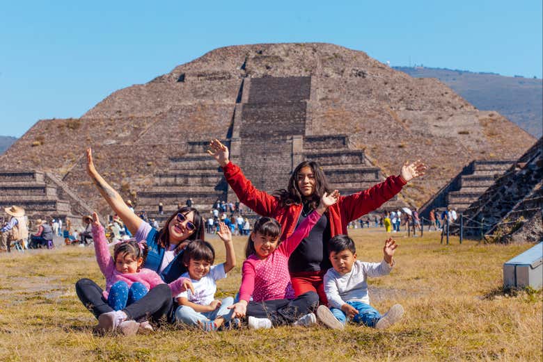 Tour por Teotihuacán + Centro de Conservación Reino Animal