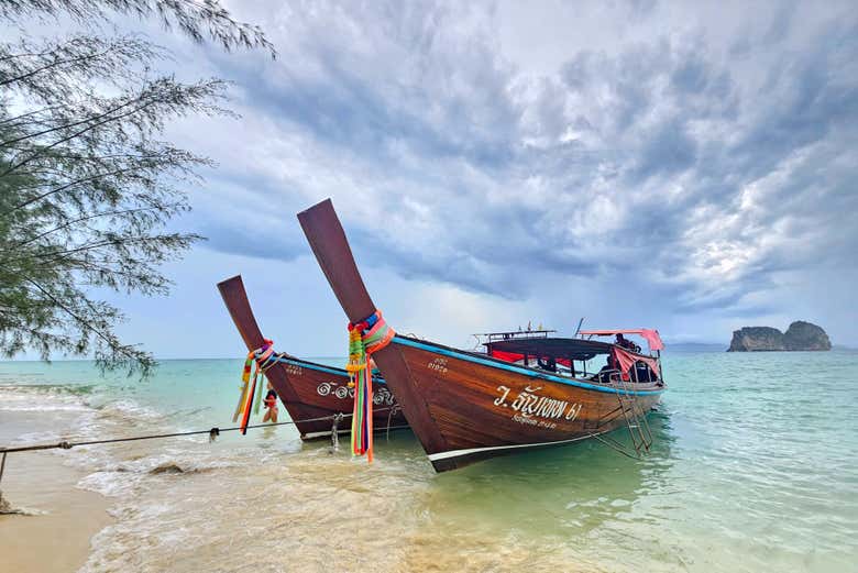 Excursión a las islas de Koh Lanta y la Cueva Esmeralda en barca