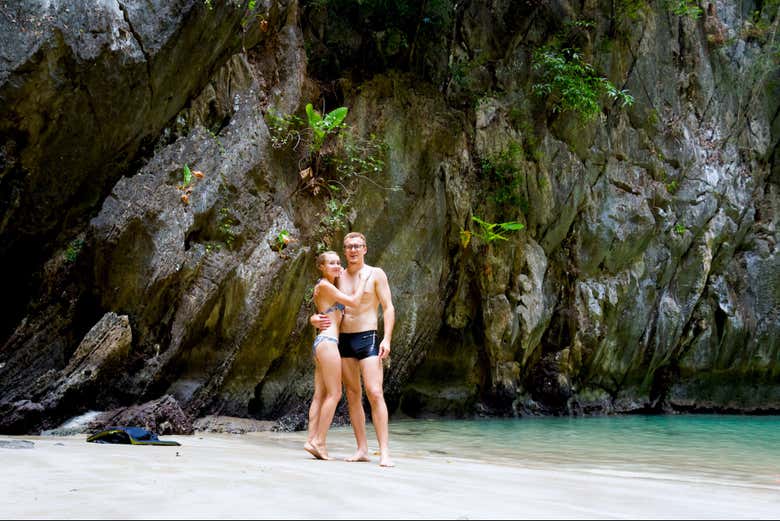 Excursión a las islas de Koh Lanta y la Cueva Esmeralda en barca