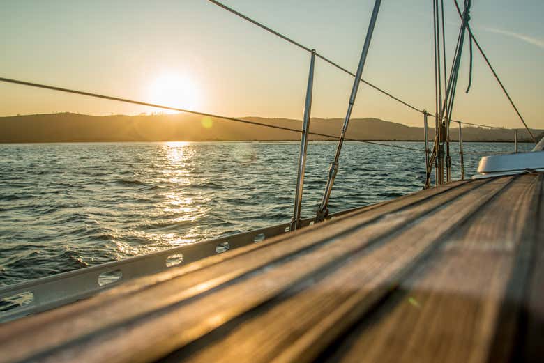 Crucero al atardecer con aperitivo