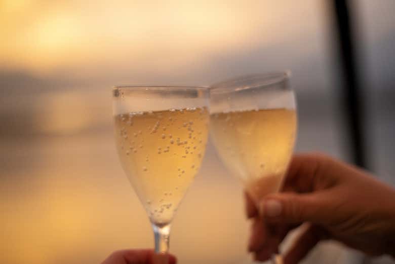 Crucero al atardecer con aperitivo